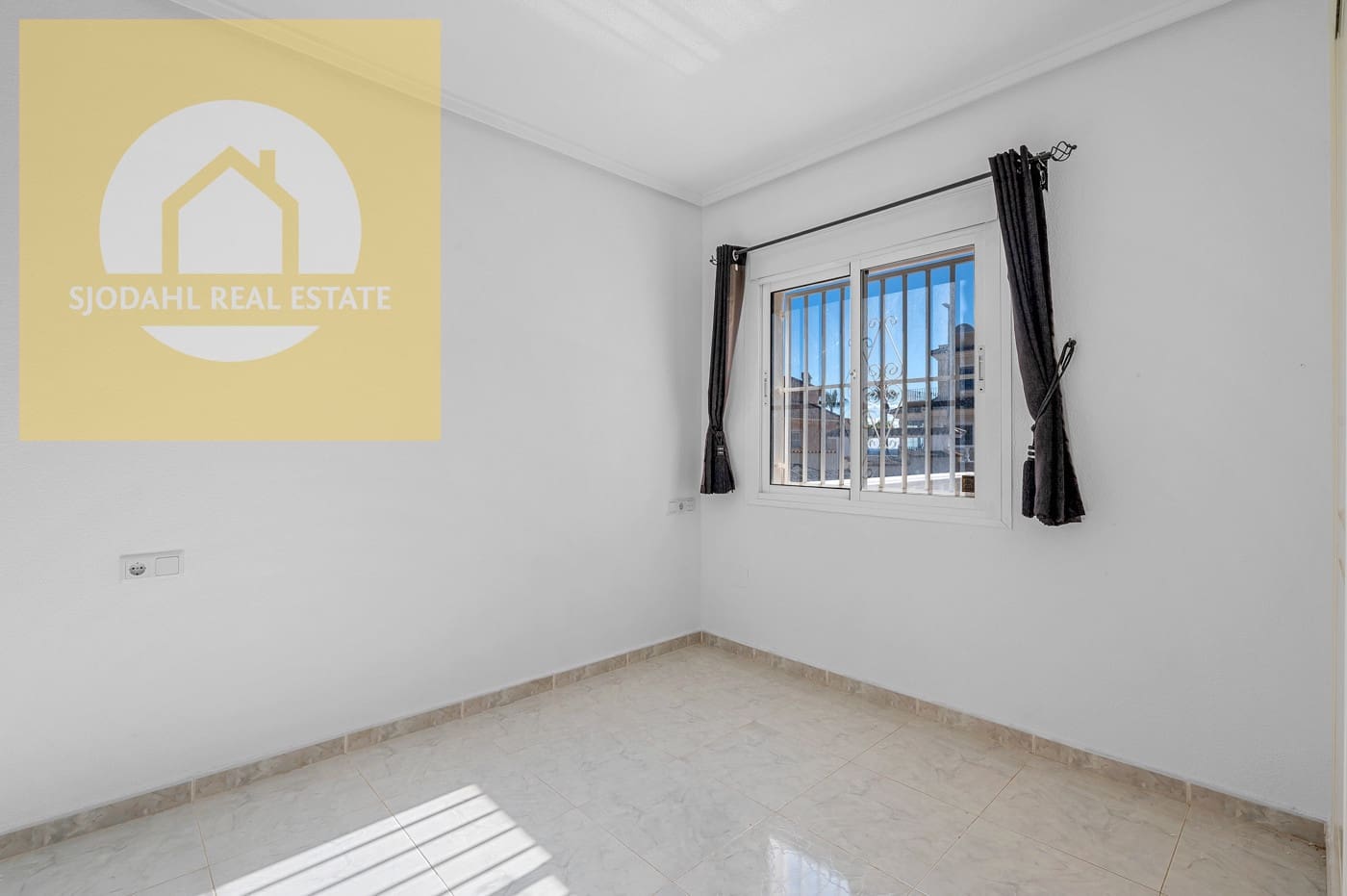 4 sovrum Villa till salu i Ciudad Quesada med pool - 375 000 € (Ref: 9642471)