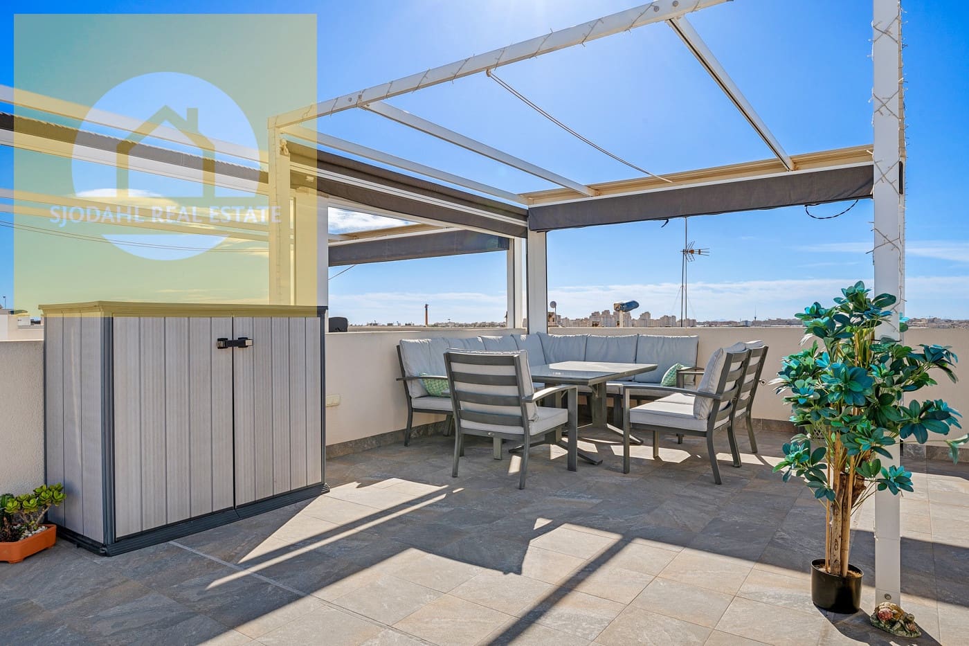 2 Zimmer Bungalow zu verkaufen in Aguas Nuevas mit Pool - 284.000 € (Ref: 9642472)