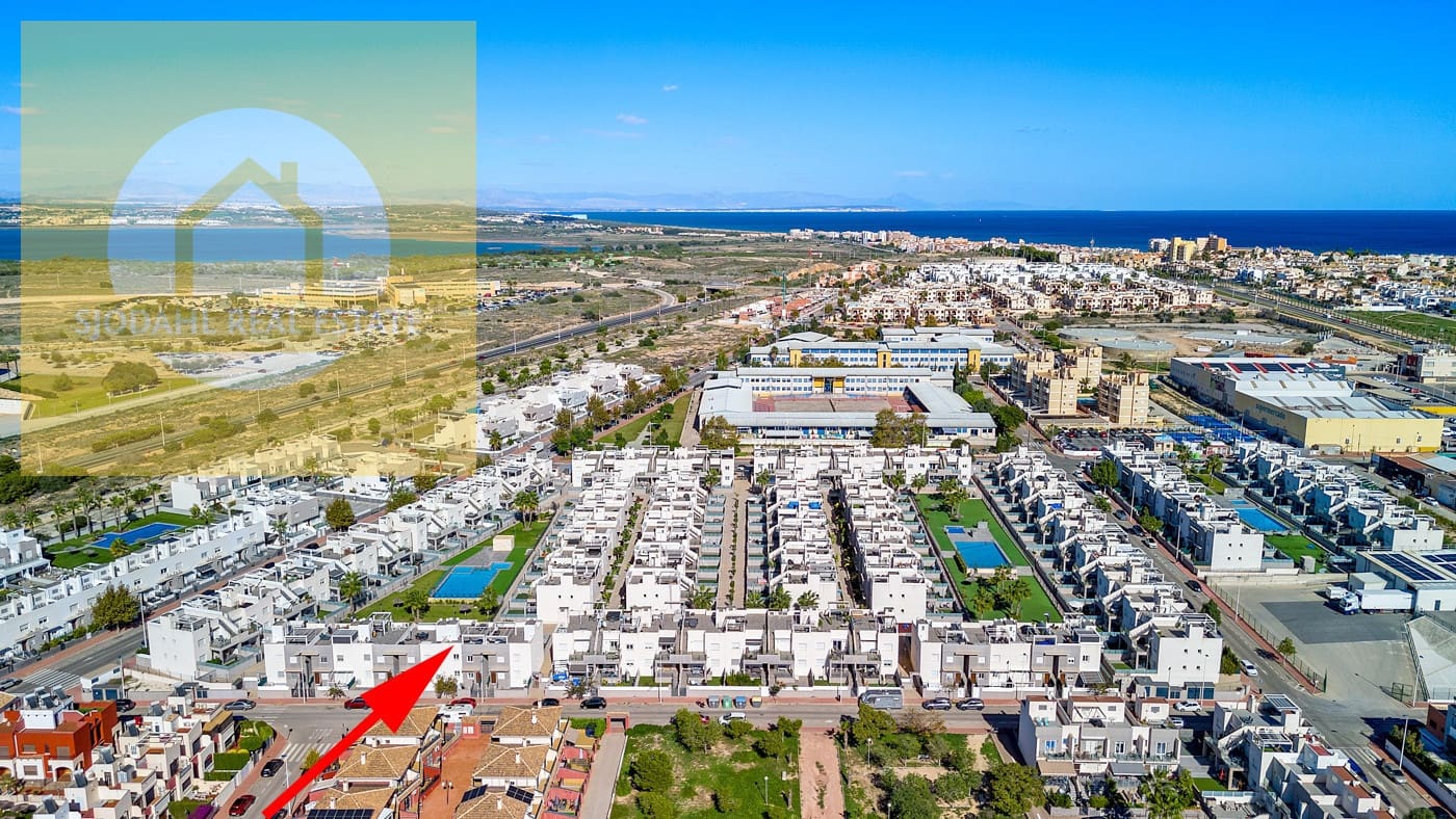 2 Zimmer Bungalow zu verkaufen in Aguas Nuevas mit Pool - 284.000 € (Ref: 9642472)