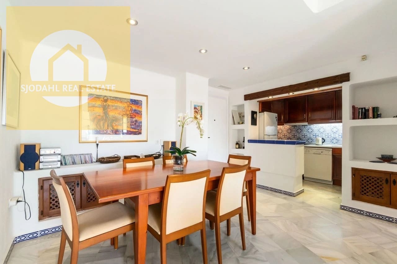 3 sovrum Lägenhet till salu i Torrevieja med garage - 349 000 € (Ref: 9642476)