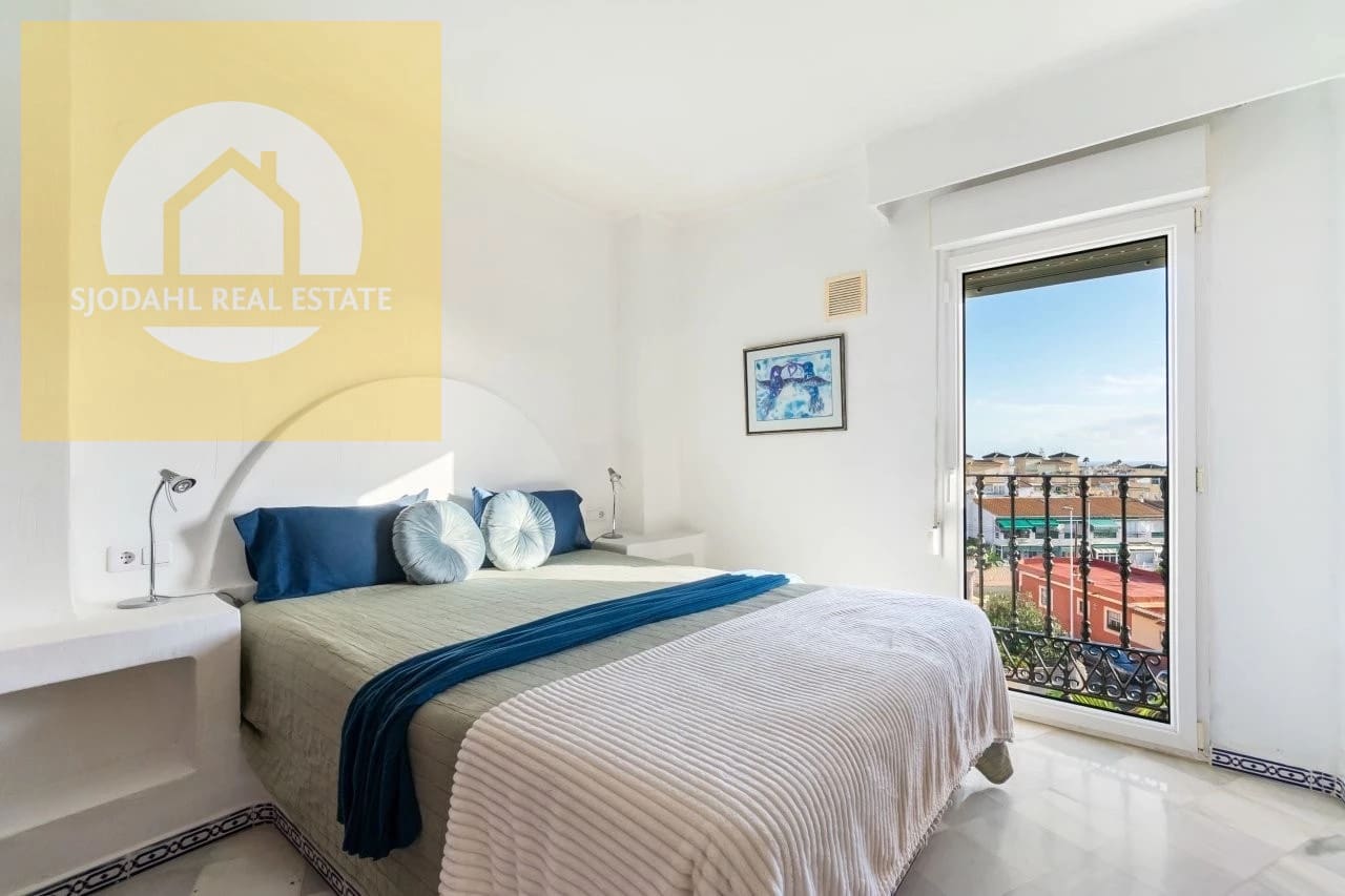 3 sovrum Lägenhet till salu i Torrevieja med garage - 349 000 € (Ref: 9642476)