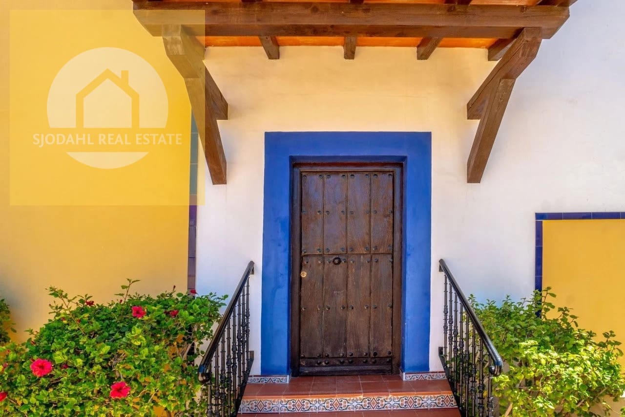 3 sovrum Lägenhet till salu i Torrevieja med garage - 349 000 € (Ref: 9642476)