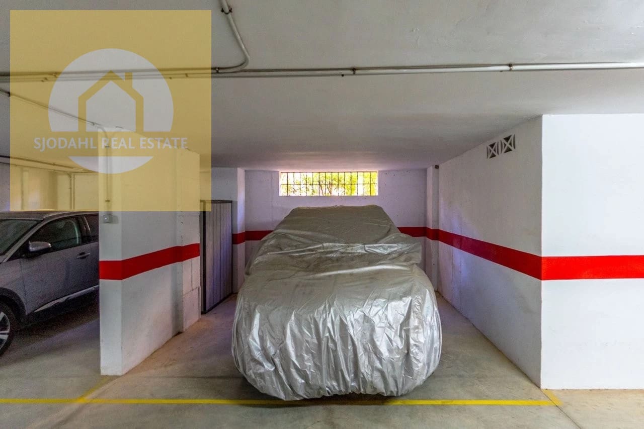 3 sovrum Lägenhet till salu i Torrevieja med garage - 349 000 € (Ref: 9642476)