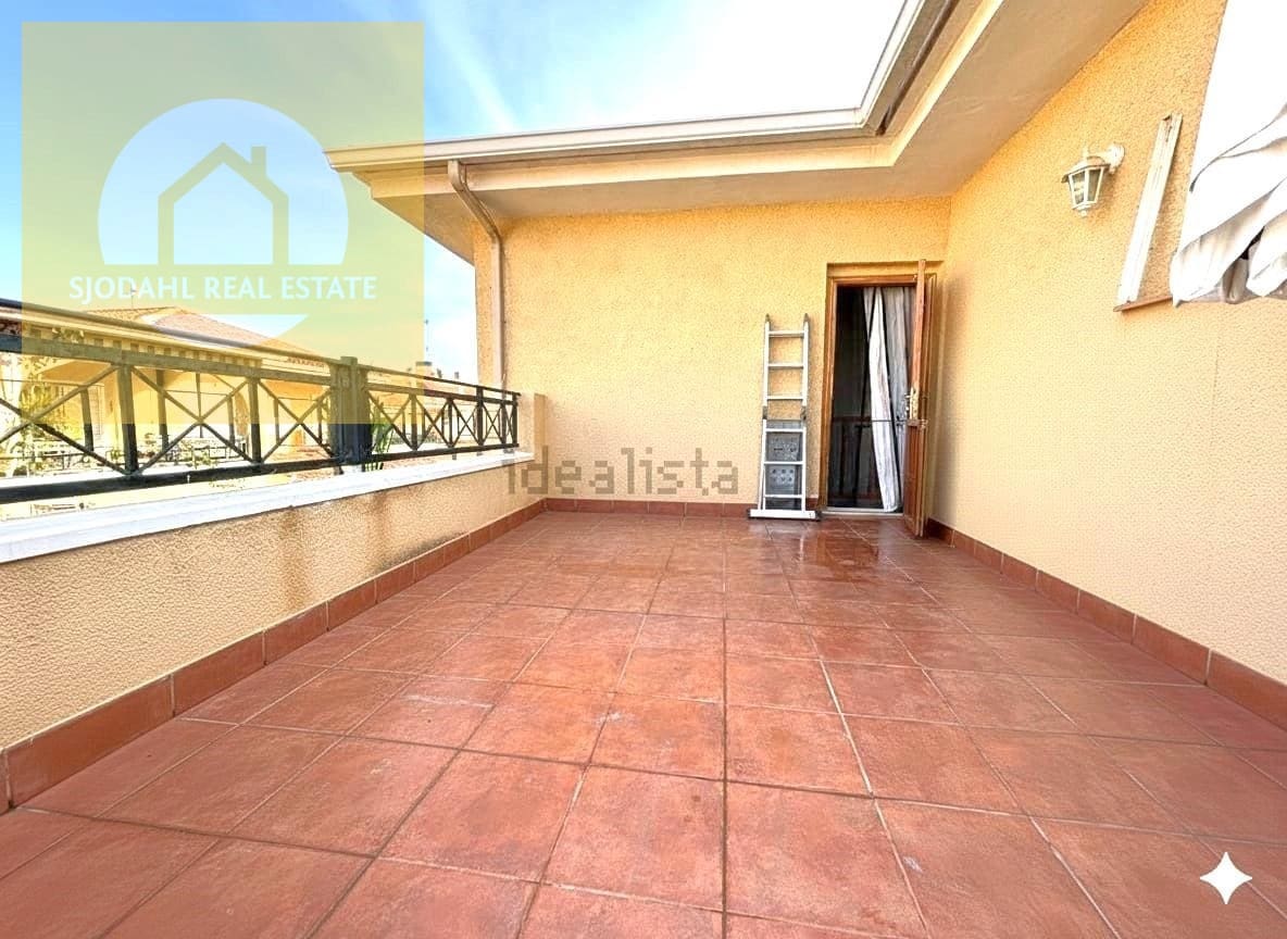 Casa de 3 habitaciones en Gran Alacant en venta con piscina - 284.900 € (Ref: 9643360)