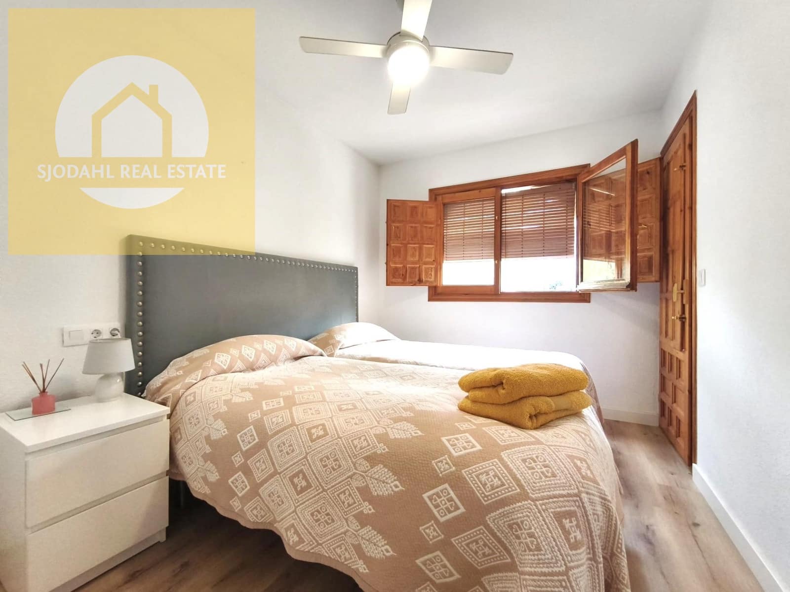 Casa de 3 habitaciones en Gran Alacant en venta con piscina - 289.000 € (Ref: 9645624)