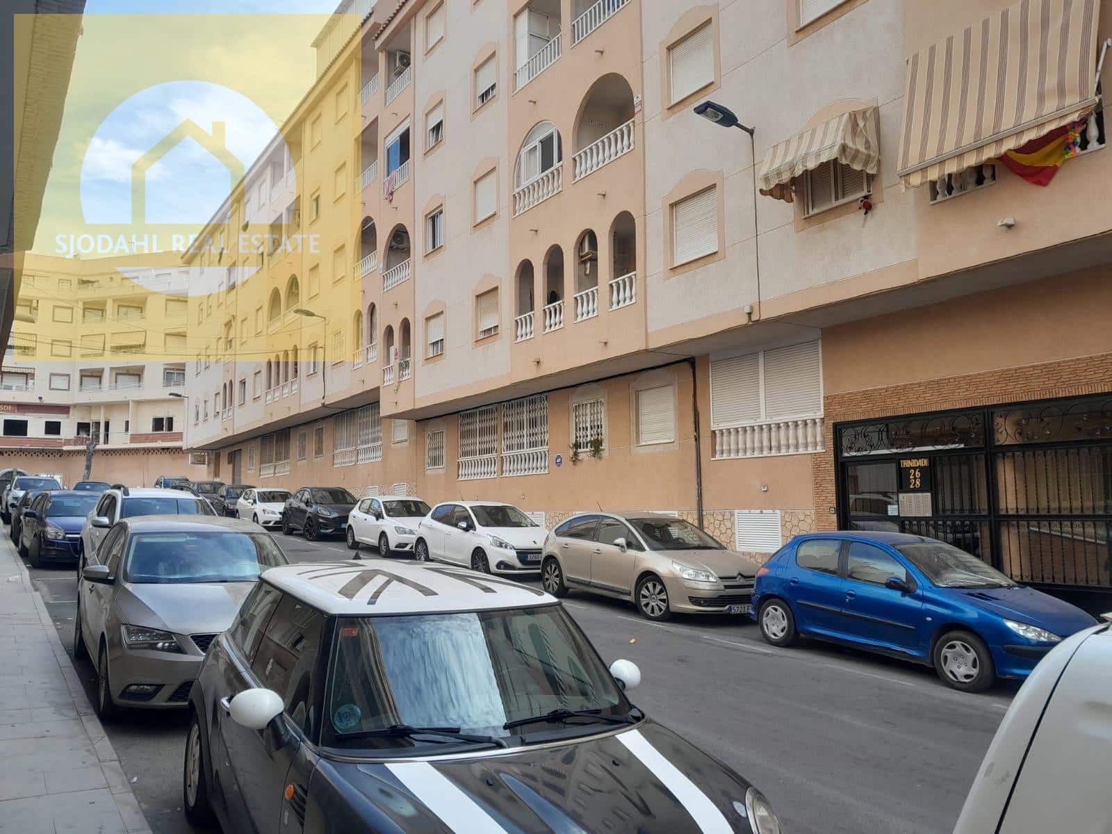 2 sovrum Lägenhet till salu i Torrevieja med pool - 120 000 € (Ref: 9645626)