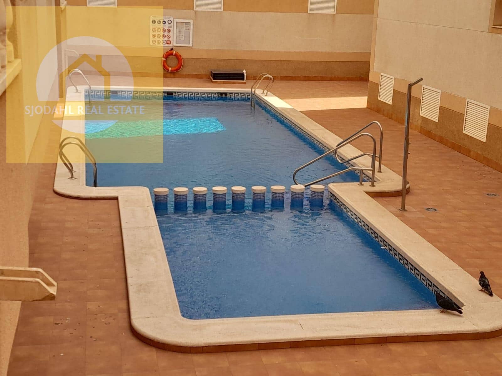 2 sovrum Lägenhet till salu i Torrevieja med pool - 120 000 € (Ref: 9645626)