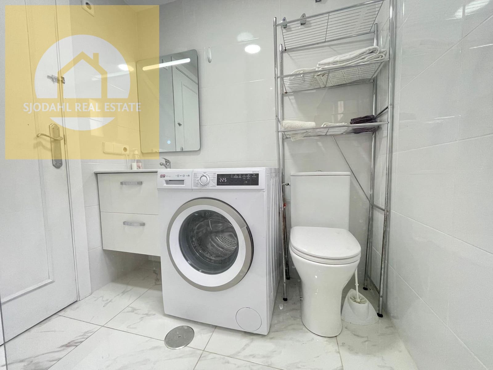 2 sovrum Lägenhet till salu i Torrevieja med pool - 120 000 € (Ref: 9645626)