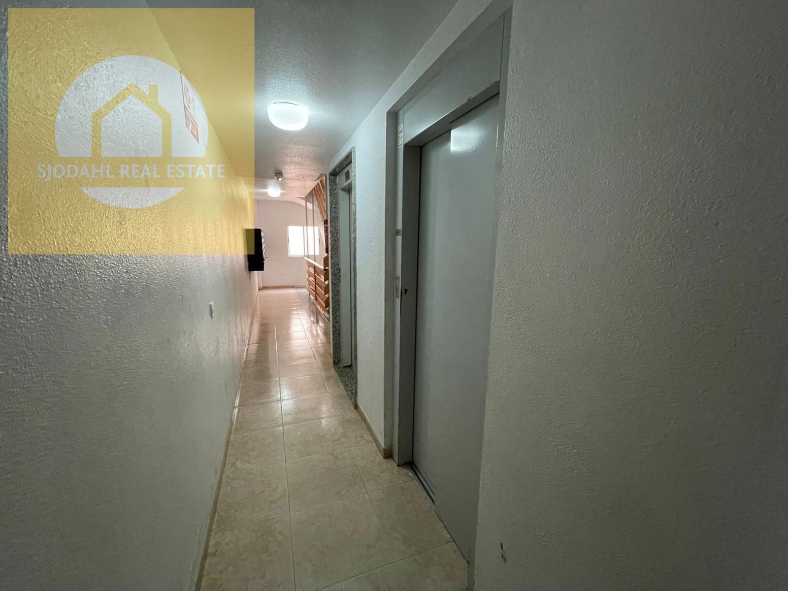 2 sovrum Lägenhet till salu i Torrevieja med pool - 120 000 € (Ref: 9645626)