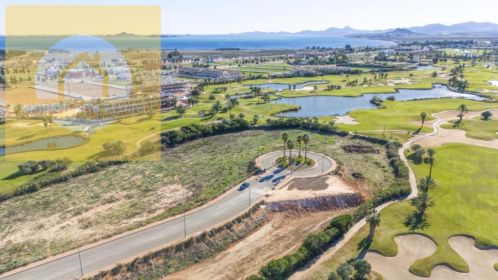 2 makuuhuone Huoneisto myytävänä paikassa Los Alcazares mukana uima-altaan 
autotalli - 289 000 € (Ref: 9645824)