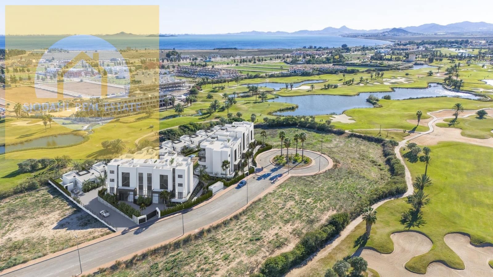 2 makuuhuone Huoneisto myytävänä paikassa Los Alcazares mukana uima-altaan 
autotalli - 289 000 € (Ref: 9645824)