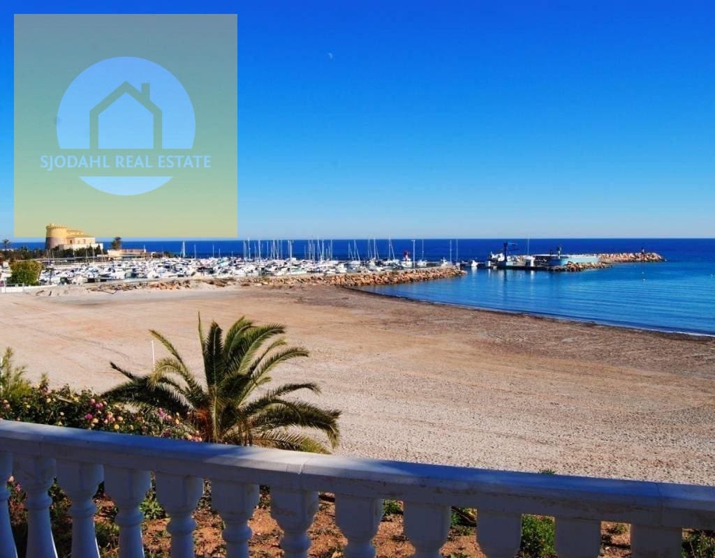 2 bedroom Semi-detached Villa for sale in Pilar de la Horadada - € 380,000 (Ref: 9645825)