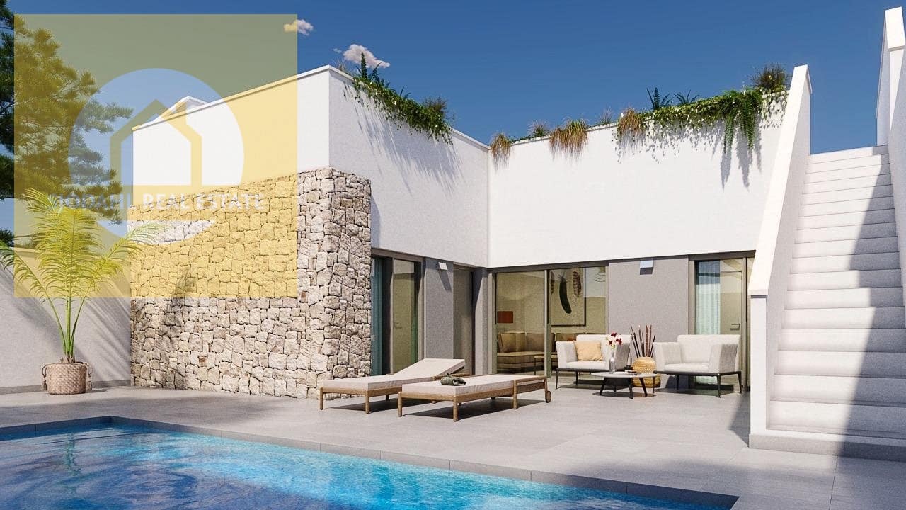 2 bedroom Semi-detached Villa for sale in Pilar de la Horadada - € 380,000 (Ref: 9645825)