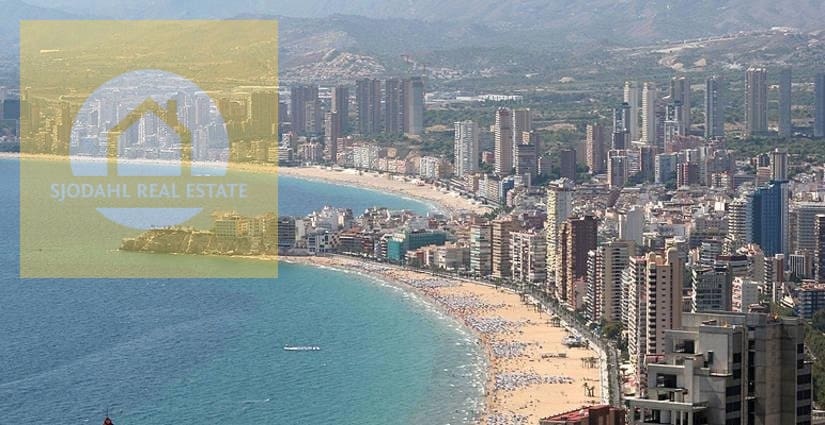 3 slaapkamer Villa te koop in Benidorm met zwembad - € 595.000 (Ref: 9645826)