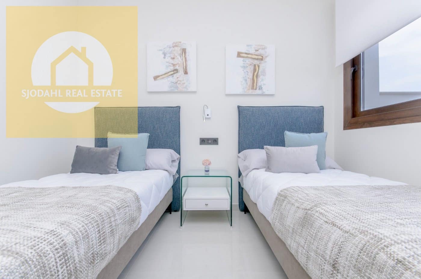 2 chambre Bungalow à vendre à Torrevieja avec piscine garage - 275 000 € (Ref: 9646063)