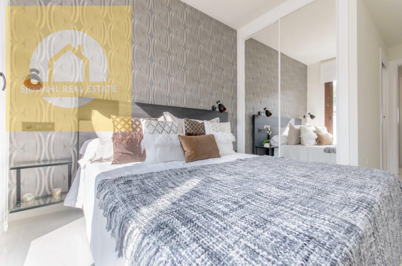 2 chambre Bungalow à vendre à Torrevieja avec piscine garage - 275 000 € (Ref: 9646063)