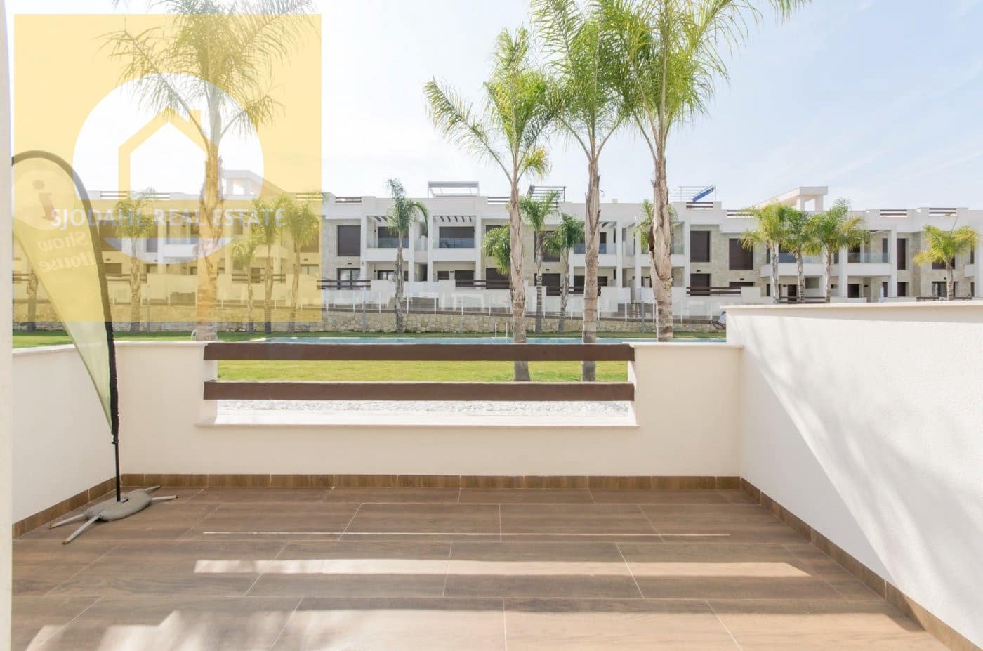 2 chambre Bungalow à vendre à Torrevieja avec piscine garage - 275 000 € (Ref: 9646063)