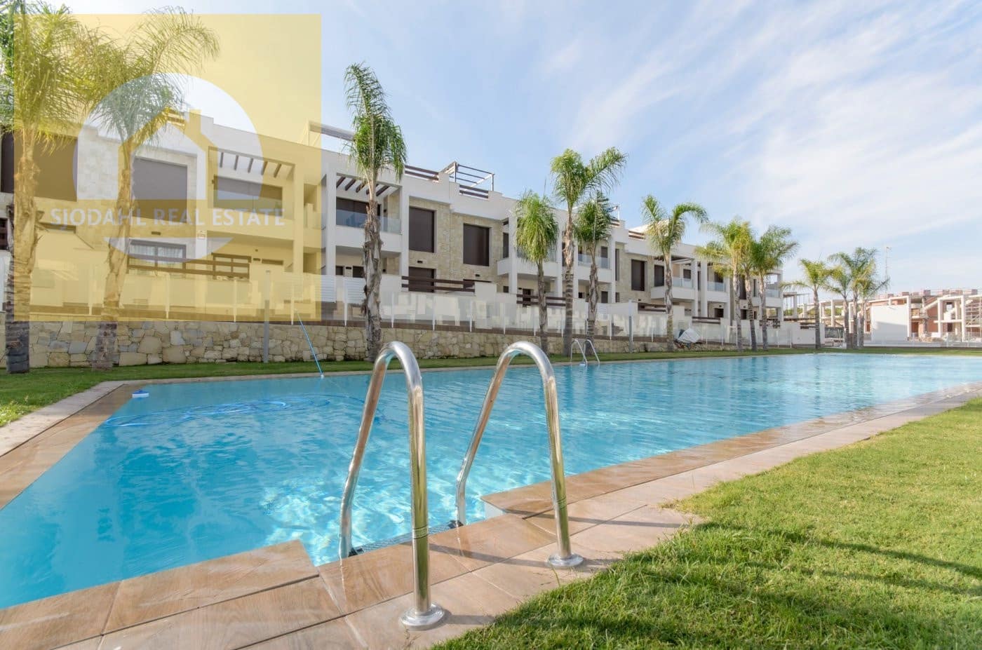 2 chambre Bungalow à vendre à Torrevieja avec piscine garage - 275 000 € (Ref: 9646063)