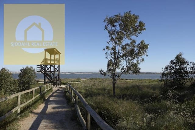 2 makuuhuone Bungalow myytävänä paikassa Aguas Nuevas, Torrevieja mukana uima-altaan 
autotalli - 275 200 € (Ref: 9646064)