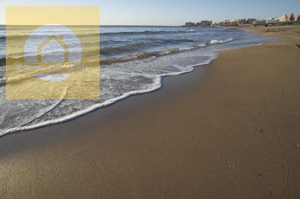 2 soveværelse Bungalow til salg i Torrevieja med swimmingpool garage - € 275.200 (Ref: 9646064)