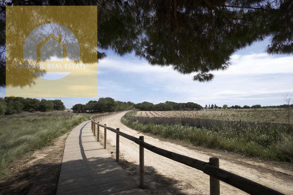 2 soveværelse Bungalow til salg i Torrevieja med swimmingpool garage - € 275.200 (Ref: 9646064)