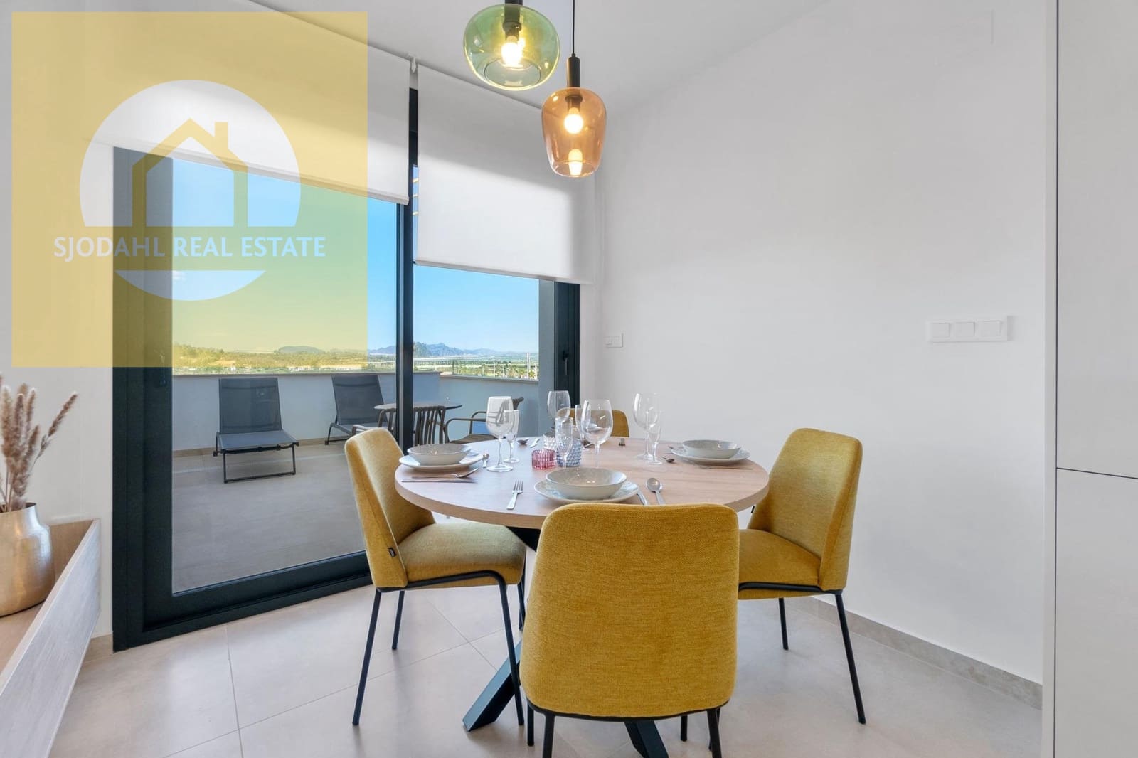 2 sovrum Bungalow till salu i Torrevieja med pool garage - 289 900 € (Ref: 9646065)