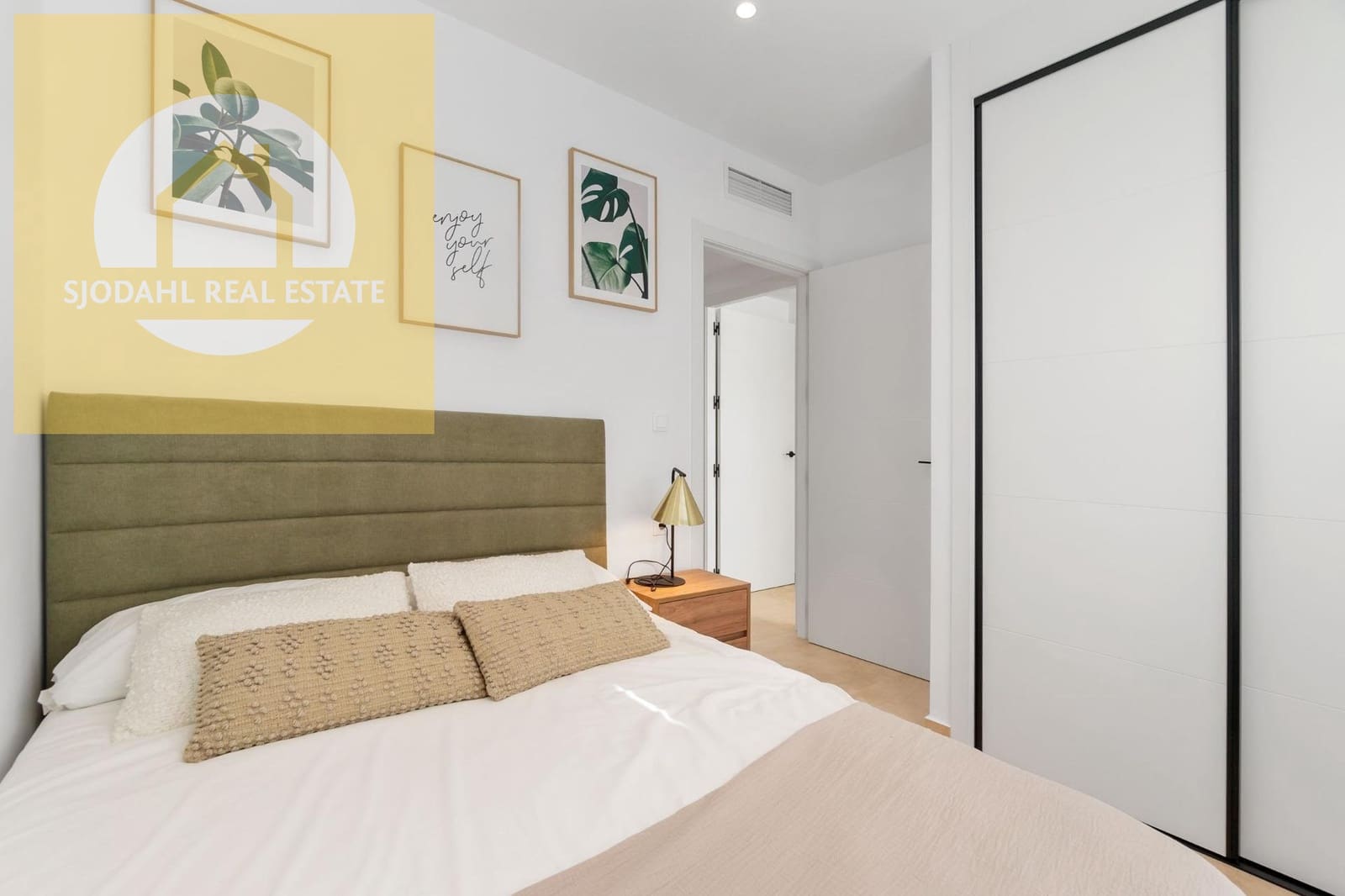 2 sovrum Bungalow till salu i Torrevieja med pool garage - 289 900 € (Ref: 9646065)