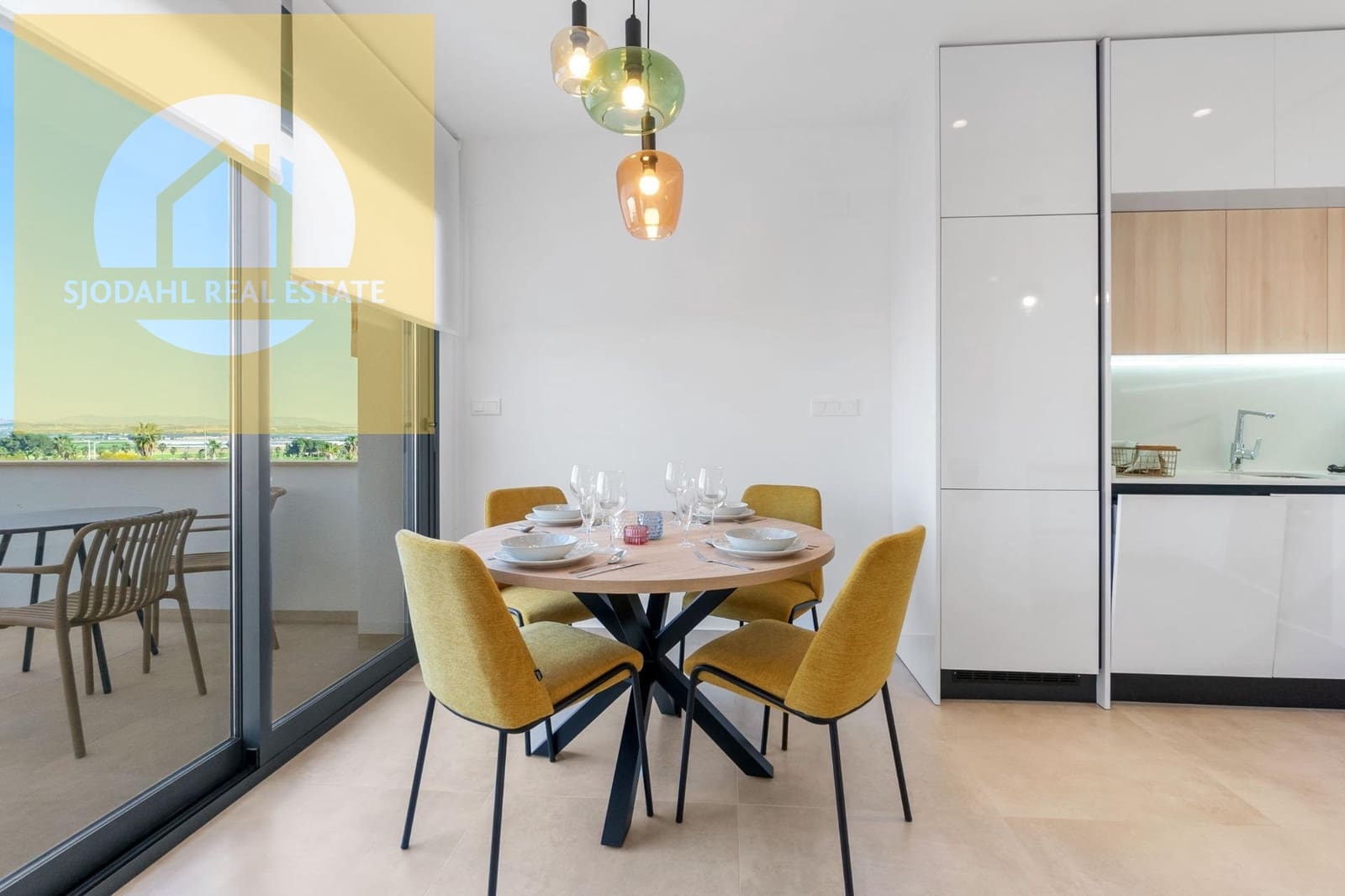 2 sovrum Bungalow till salu i Torrevieja med pool garage - 289 900 € (Ref: 9646065)