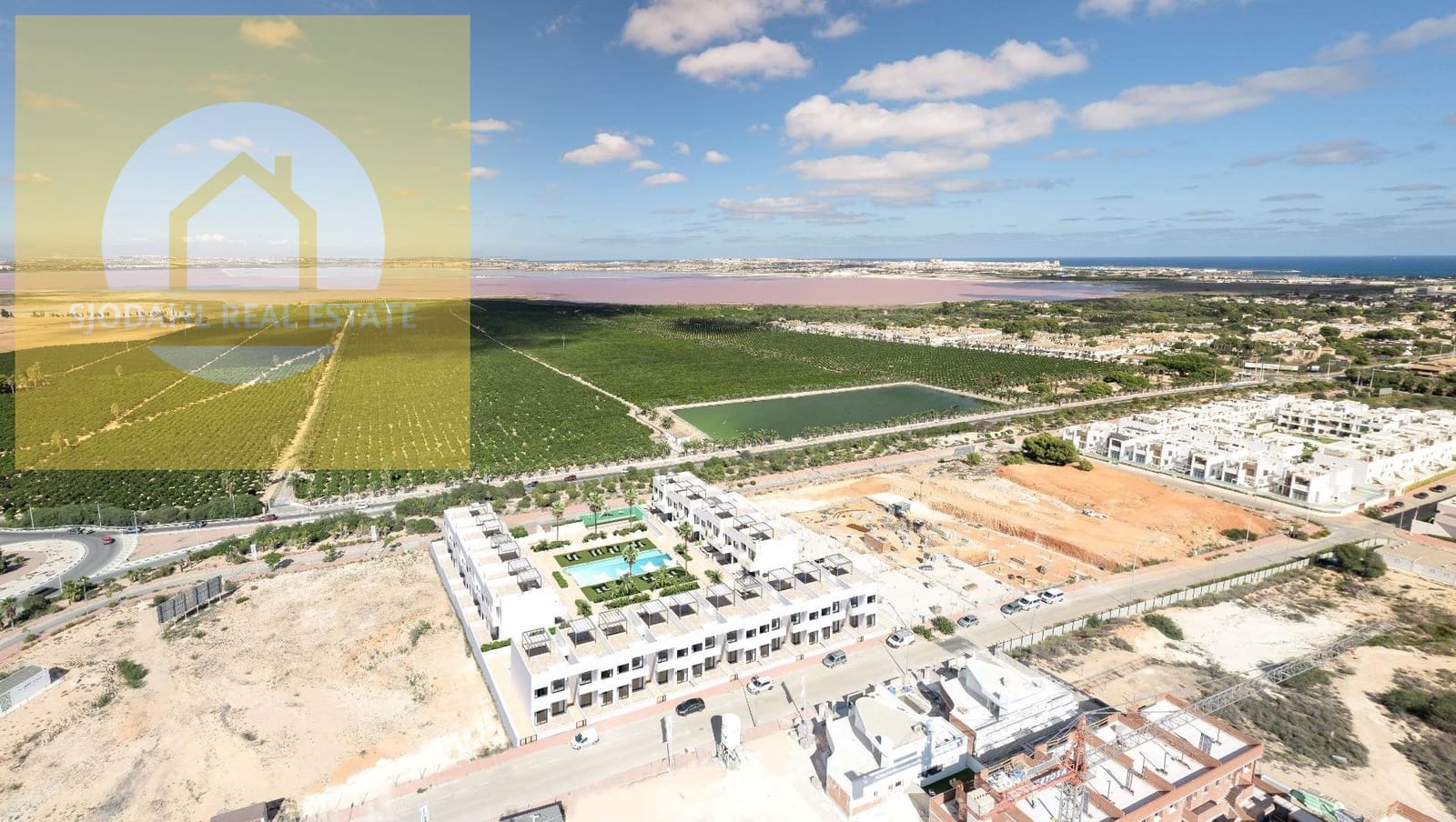 2 sovrum Bungalow till salu i Torrevieja med pool garage - 289 900 € (Ref: 9646065)