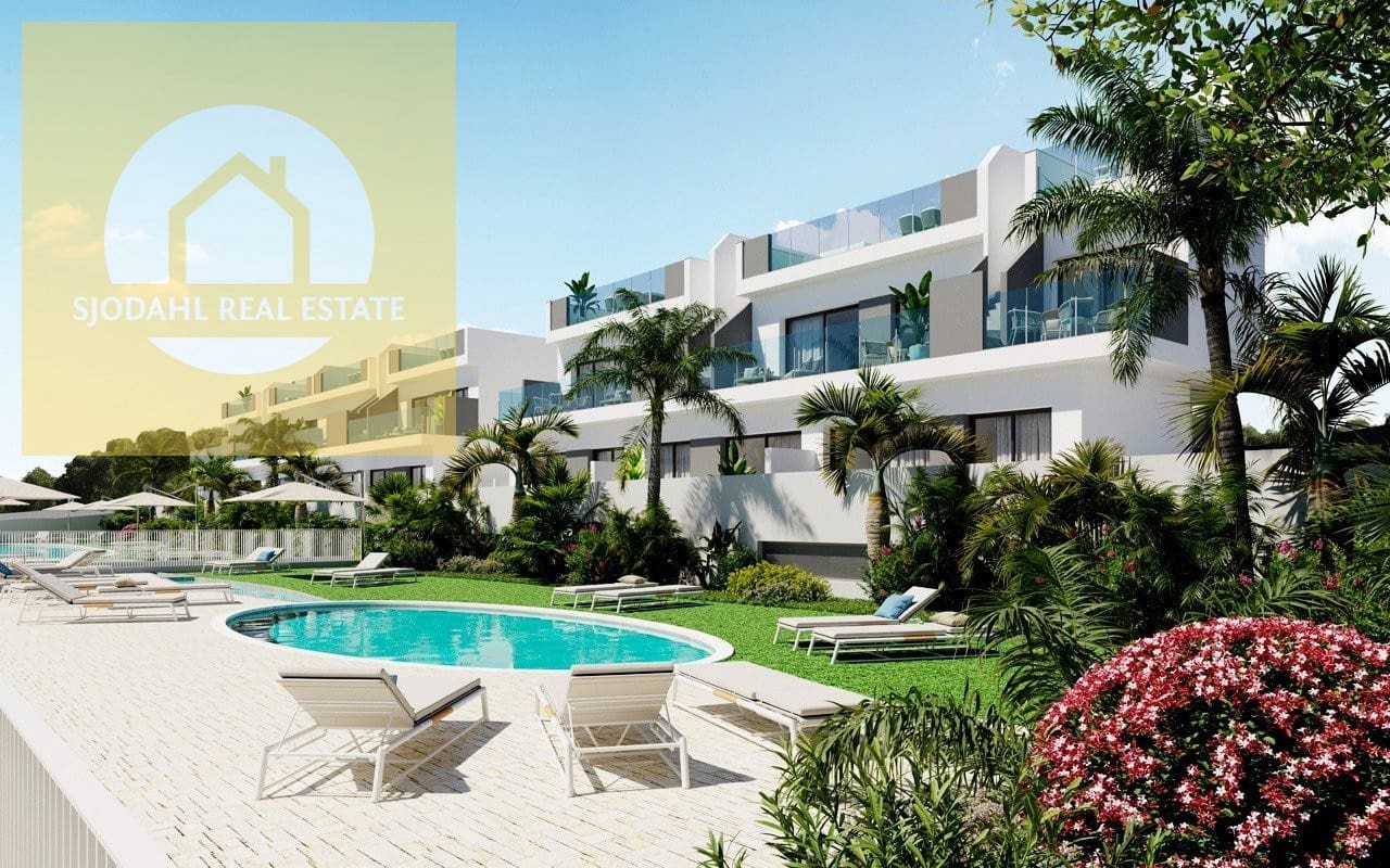 2 sovrum Bungalow till salu i Torrevieja med pool garage - 305 000 € (Ref: 9649884)