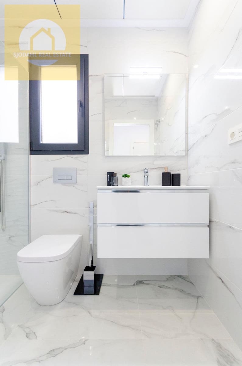 3 bedroom Villa for sale in Torrevieja with pool garage - € 385,000 (Ref: 9649885)