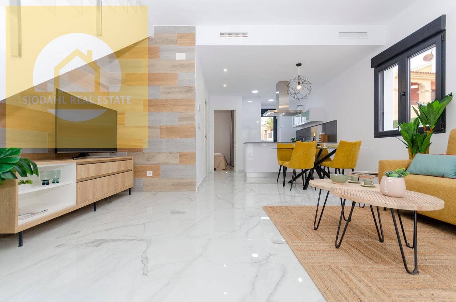 3 bedroom Villa for sale in Torrevieja with pool garage - € 385,000 (Ref: 9649885)