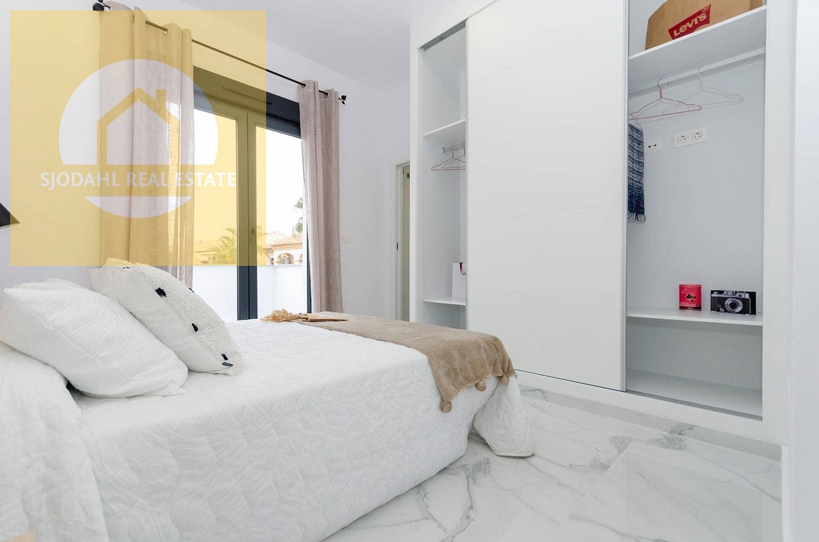 3 bedroom Villa for sale in Torrevieja with pool garage - € 385,000 (Ref: 9649885)