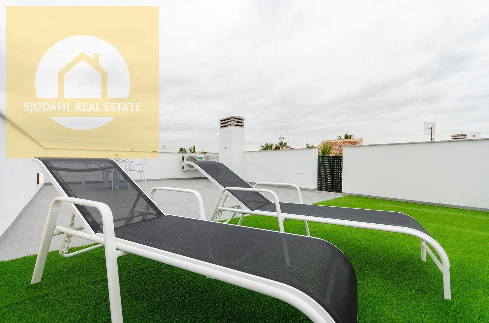 3 bedroom Villa for sale in Torrevieja with pool garage - € 385,000 (Ref: 9649885)