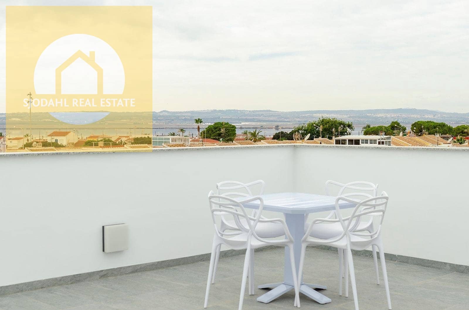 3 bedroom Villa for sale in Torrevieja with pool garage - € 385,000 (Ref: 9649885)