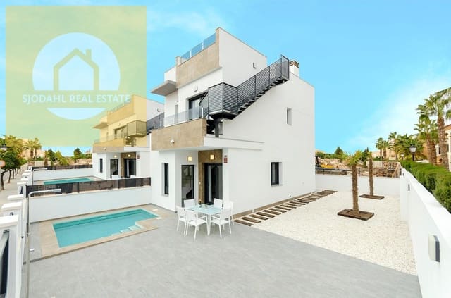 3 camera da letto Villa in vendita in El Chaparral - La Siesta - La Torreta, Torrevieja con piscina garage - 385.000 € (Rif: 9649885)