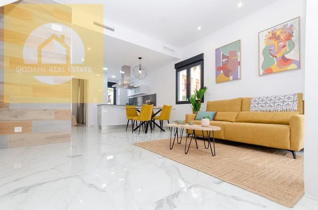 3 camera da letto Villa in vendita in El Chaparral - La Siesta - La Torreta, Torrevieja con piscina garage - 385.000 € (Rif: 9649885)