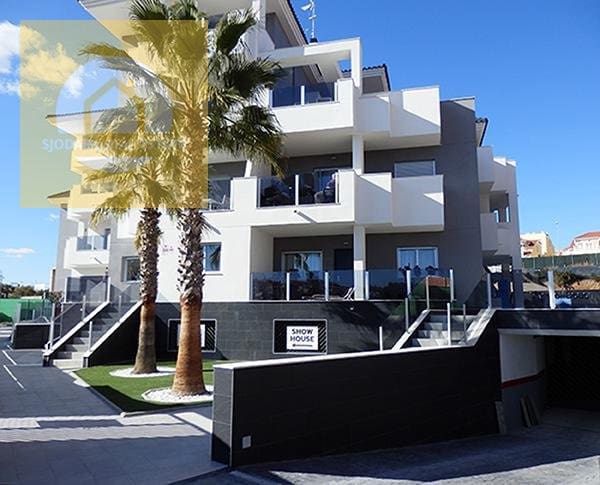 2 makuuhuone Huoneisto myytävänä paikassa Orihuela Costa mukana uima-altaan 
autotalli - 255 000 € (Ref: 9656369)