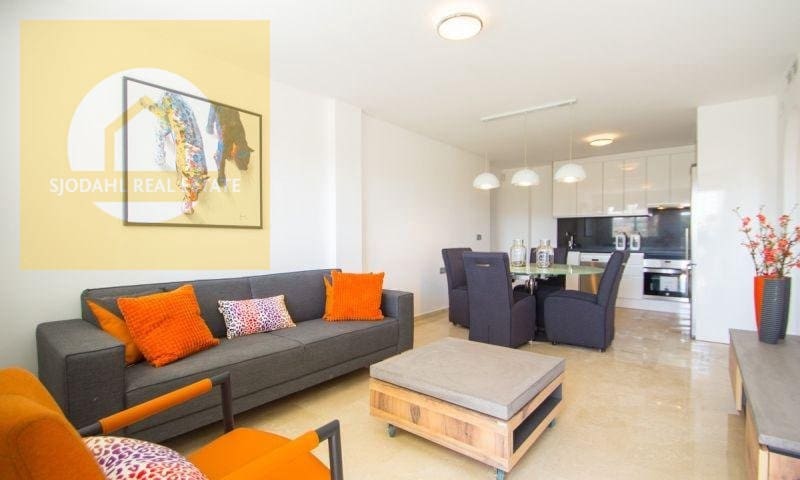 2 makuuhuone Huoneisto myytävänä paikassa Orihuela Costa mukana uima-altaan 
autotalli - 255 000 € (Ref: 9656369)