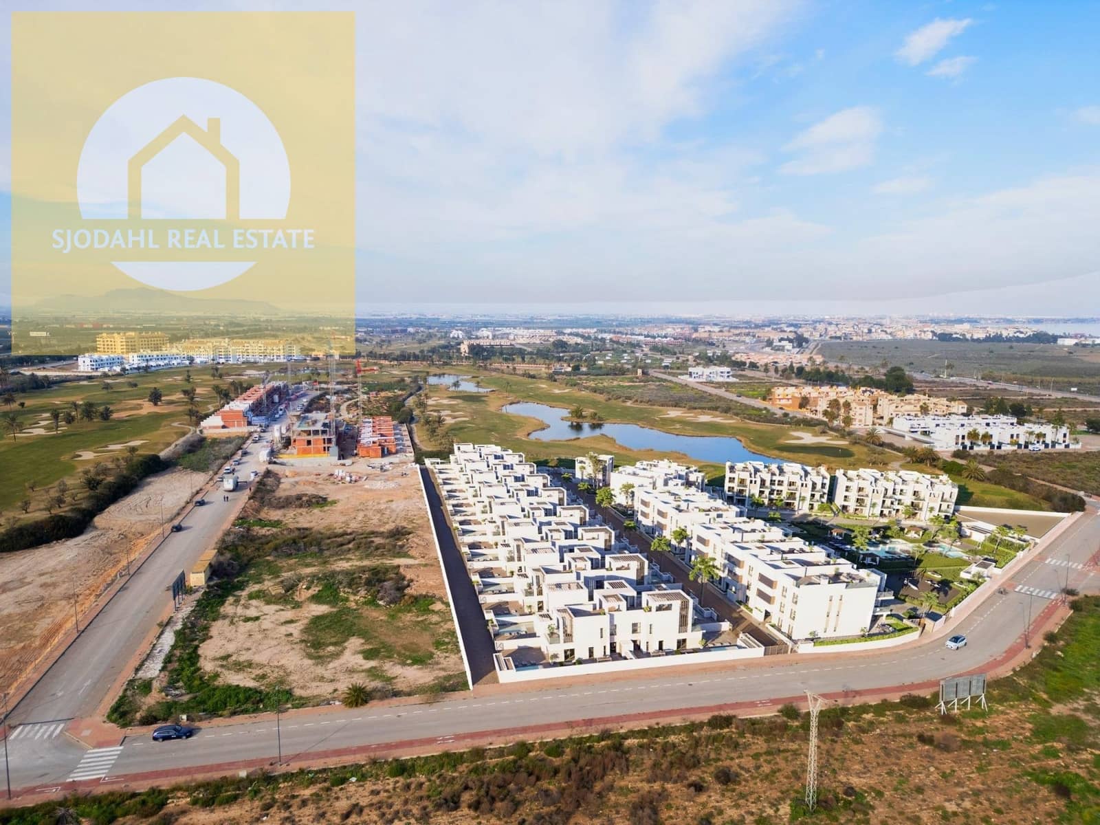 2 sovrum Lägenhet till salu i Los Alcazares med pool - 299 000 € (Ref: 9669211)