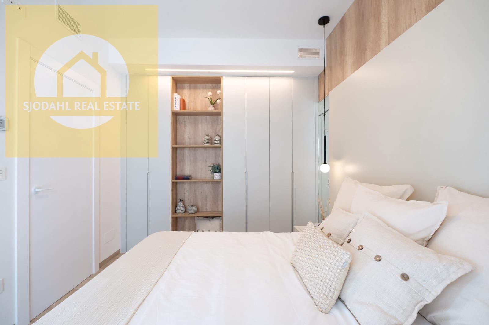 3 bedroom Apartment for sale in Los Alcazares with pool garage - € 439,000 (Ref: 9669212)