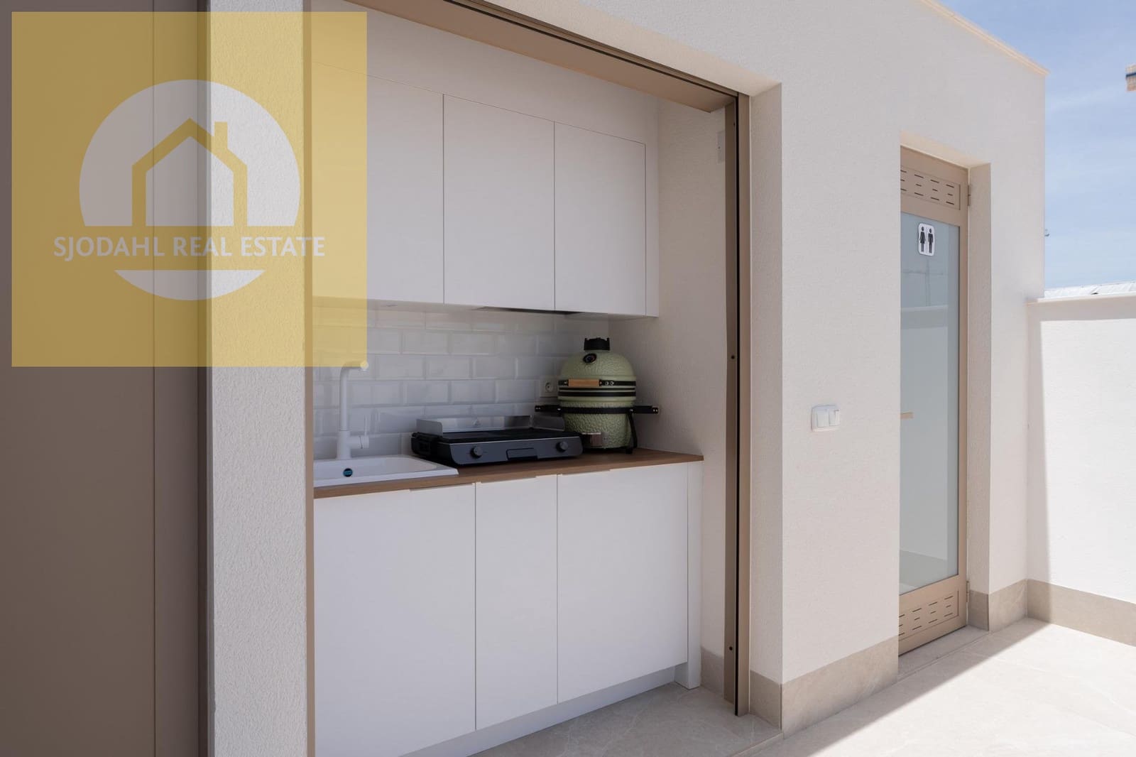 3 bedroom Apartment for sale in Los Alcazares with pool garage - € 439,000 (Ref: 9669212)