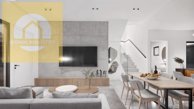 Chalet de 4 habitaciones en Los Montesinos en venta con piscina garaje - 460.000 € (Ref: 9674577)