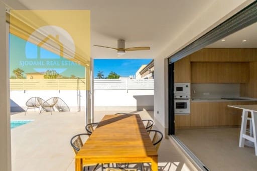 3 bedroom Villa for sale in Torrevieja with pool garage - € 499,000 (Ref: 9674776)