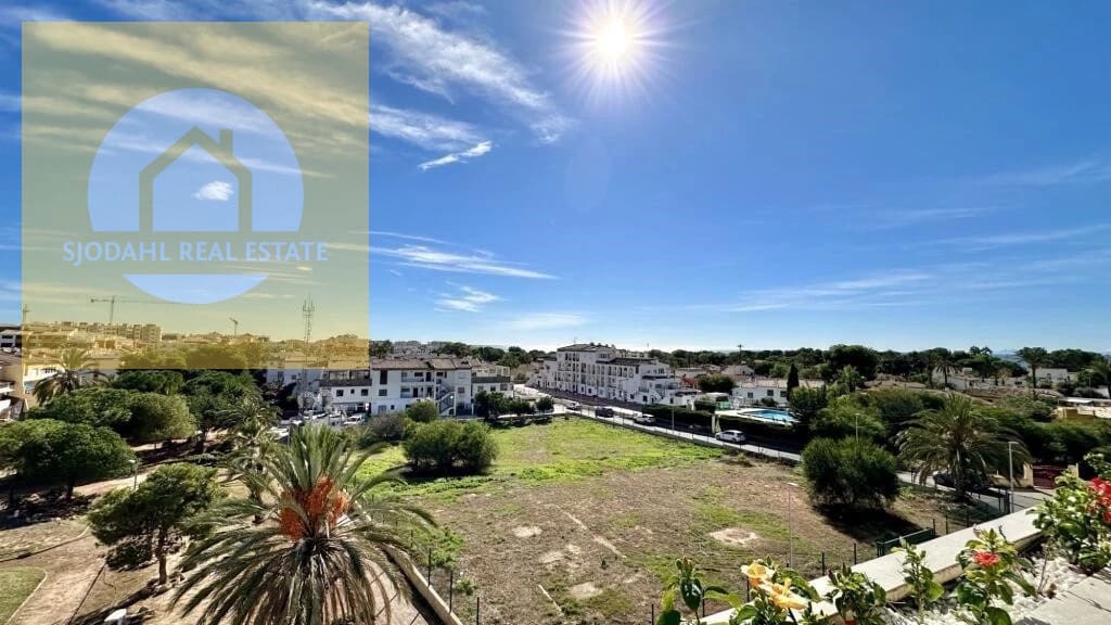 2 soveværelse Penthouse til salg i Punta Prima med swimmingpool garage - € 247.000 (Ref: 9674777)