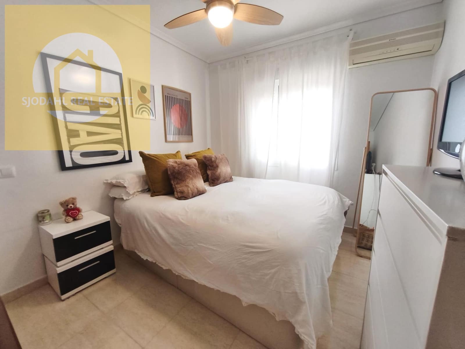 2 bedroom Townhouse for sale in Gran Alacant with pool garage - € 190,000 (Ref: 9713540)