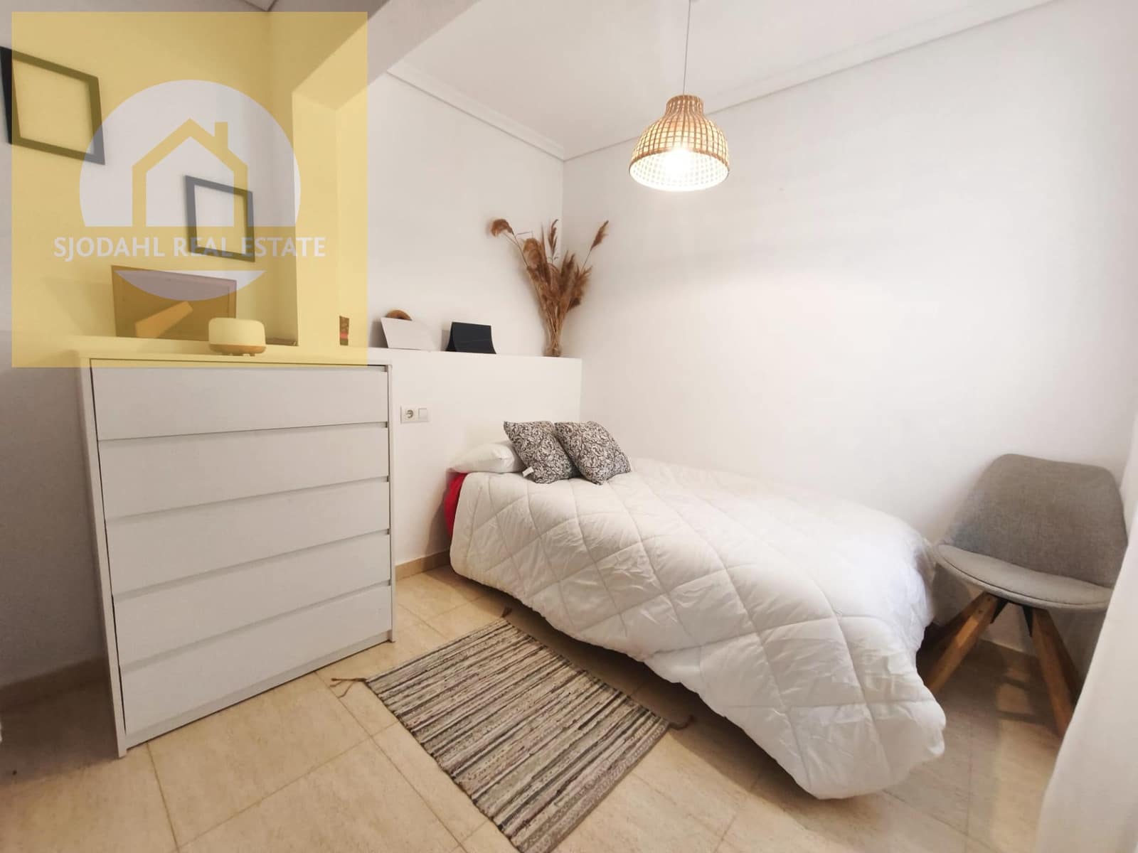 2 bedroom Townhouse for sale in Gran Alacant with pool garage - € 190,000 (Ref: 9713540)