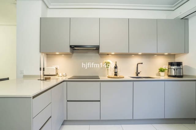 3 soveværelse Lejlighed til salg i Nueva Andalucia, Marbella med swimmingpool - € 545.000 (Ref: 9185302)