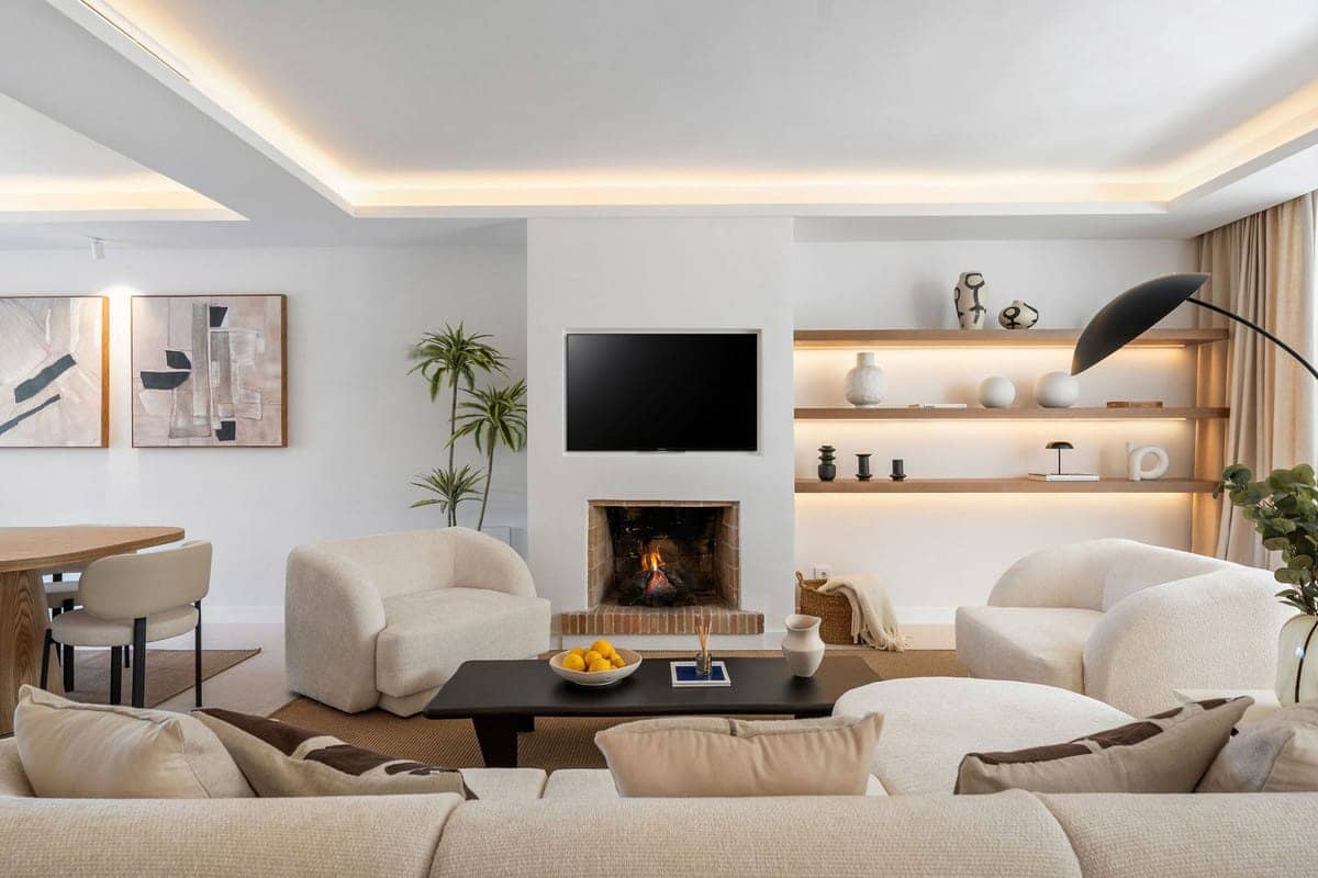 4 makuuhuone Omakotitalo myytävänä paikassa Nueva Andalucia mukana uima-altaan - 1 850 000 € (Ref: 9185318)