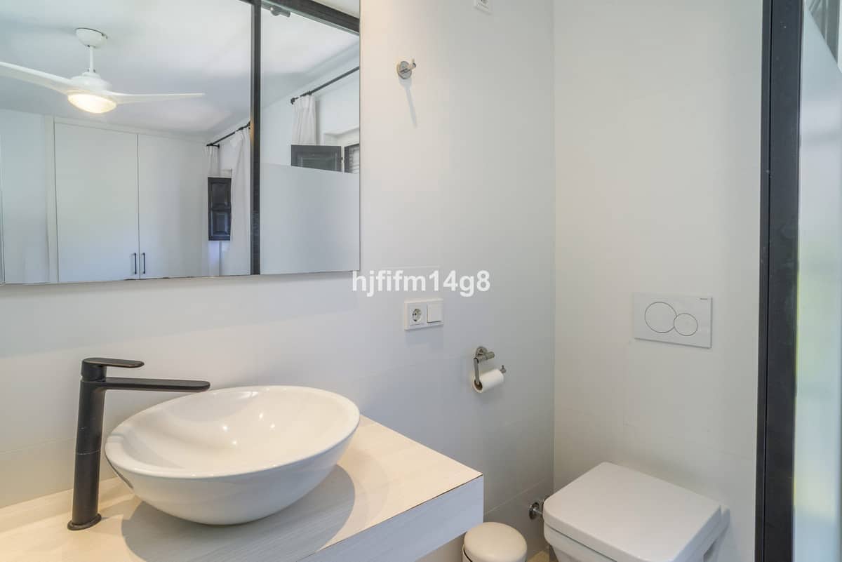 2 soverom Hus til salgs i Nueva Andalucia med svømmebasseng - € 490 000 (Ref: 9185325)